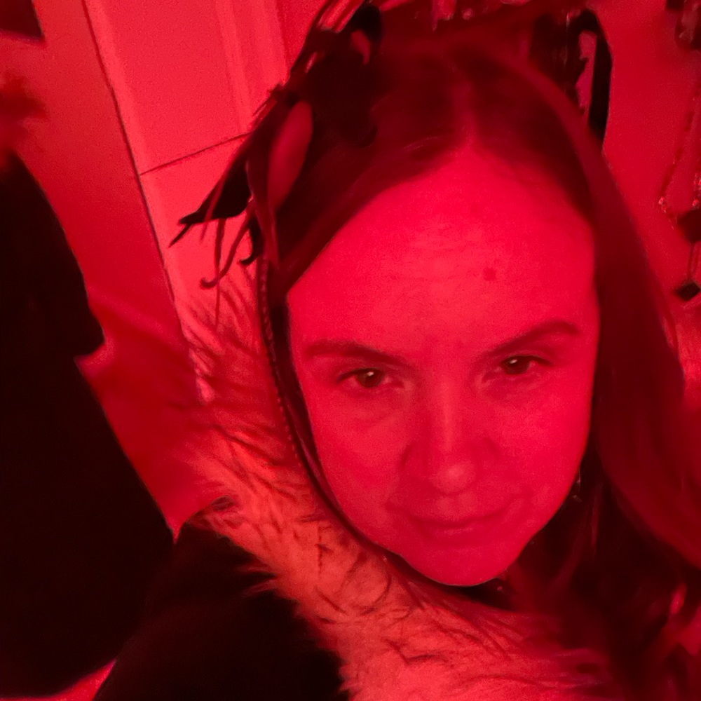 Meet your Posher, Joy